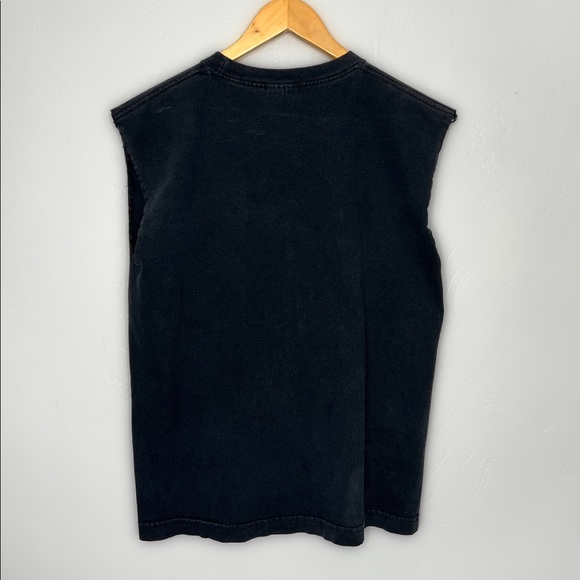 Y2K muscle tee - Picture 2 of 2